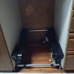 45cmフロントオープン食洗をスライドオープン食洗機に取替　架台設置